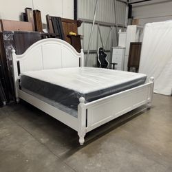 King Bed $360