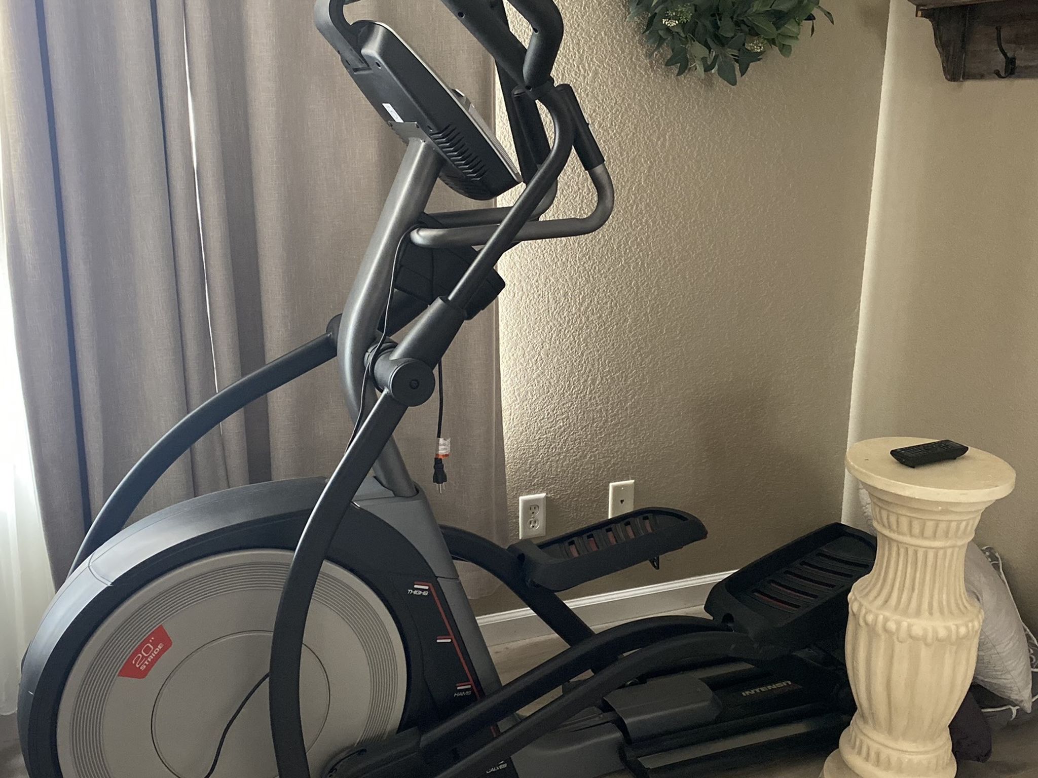 Elliptical -used 2x!!!