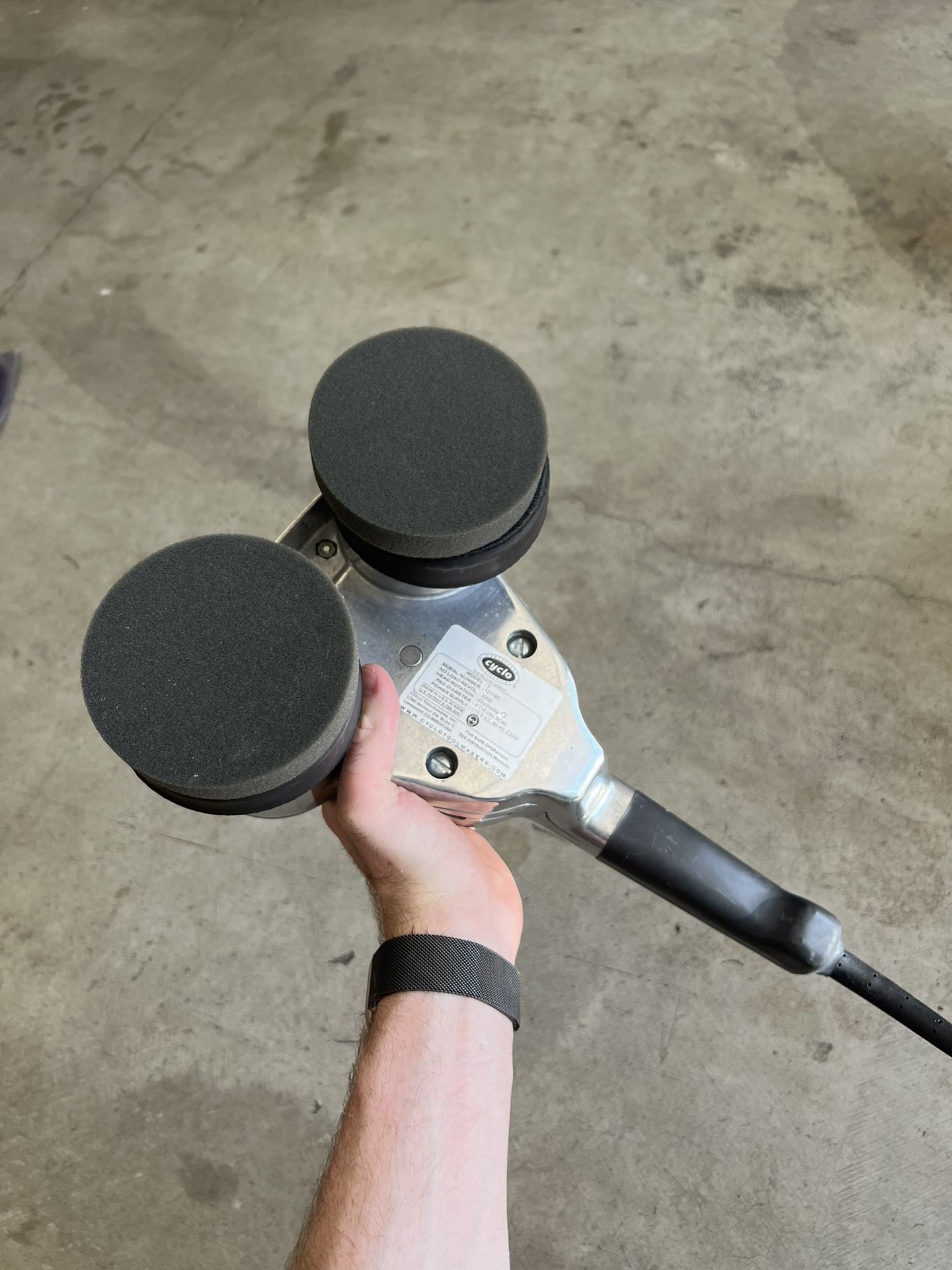 Cyclo Dual-Head Orbital Polisher