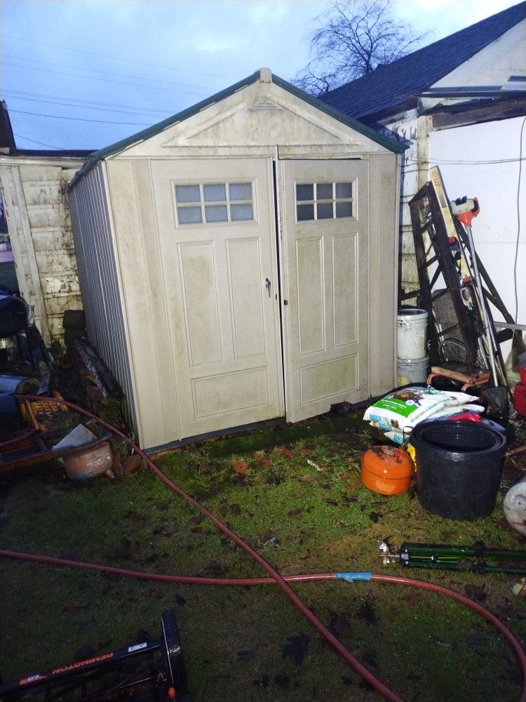 8x10 Rubbermaid Shed