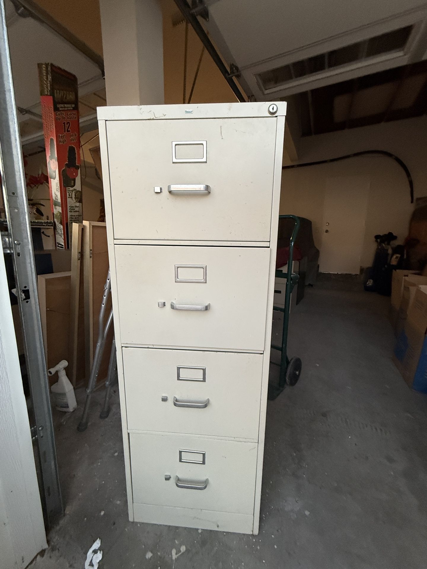 Metal filing Cabinet