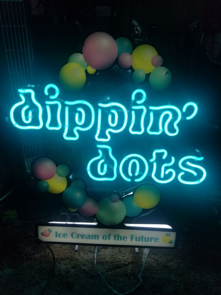 Dippin' dots ice cream neon sign