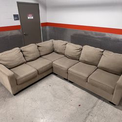 WOW! Tan Sectional Couch ONLY $525 ($1,900 Retail!!) Free Delivery! 🚚 