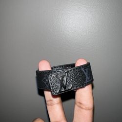 * FOR SALE * SIZE 21 Bracelet In Great Condition 