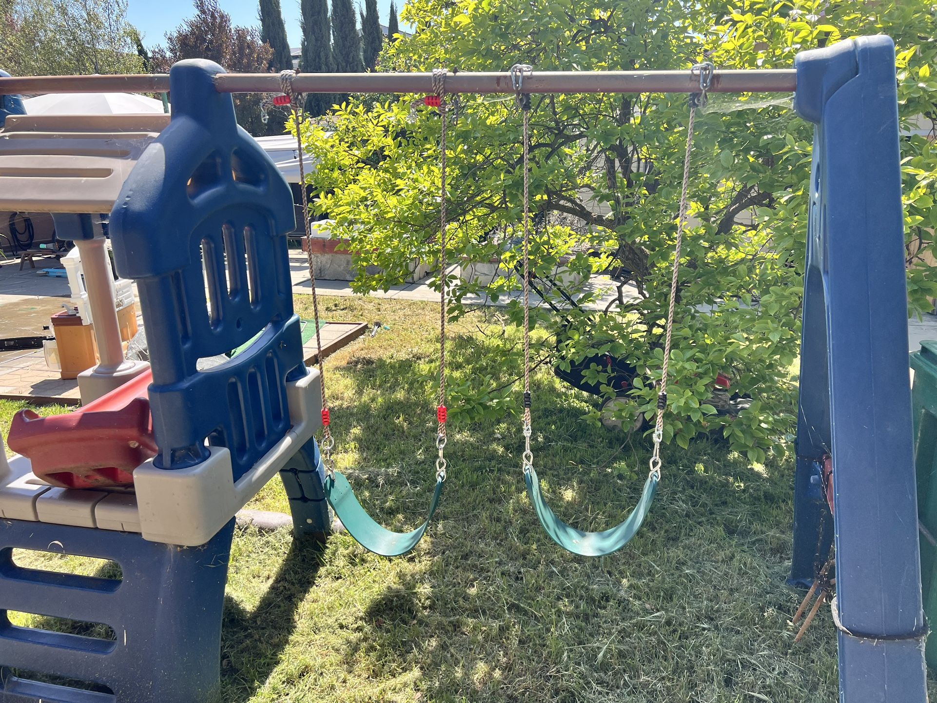 Swing set