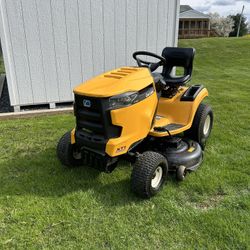 Cub Cadet Lawn Mower 