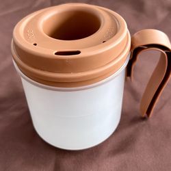 Provale Regulating Drinking Cup, Dispenses 10cc of Liquid-12 oz. Capacity. Like New!