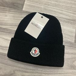 Black Luxury Wool Beanie – One Size – Never Worn