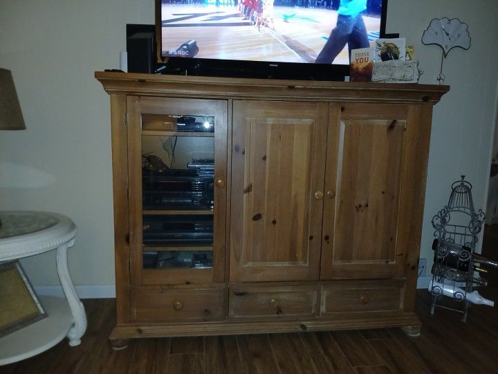 Solid Pine TV Armoire. Fontana