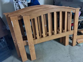 Free!!! Twin bunk beds frame and gate MUST PICK UP TODAY