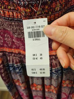 Hollister Strapless Patterned Maxi Dress Size XS.
 Cash only
PU Santa Clarita, CA,91350.