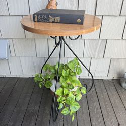 Vintage-style Wrought iron & Wood accent table