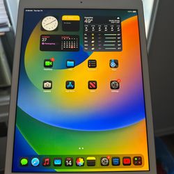 iPad 7th Gen WIFI 32 GB White