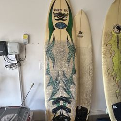Surfboard 7’9 75$