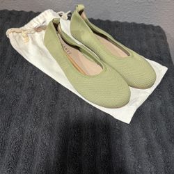Women’s Shoes