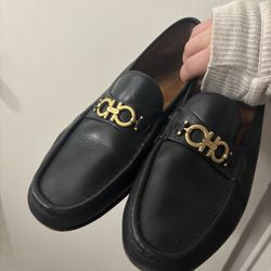 LOW PRICE MOVING- $1400 + TAX RETAIL MENS FERRAEGAMO  LOAFERS 
