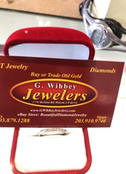 14 kt white gold & Diamond Wedding Ring