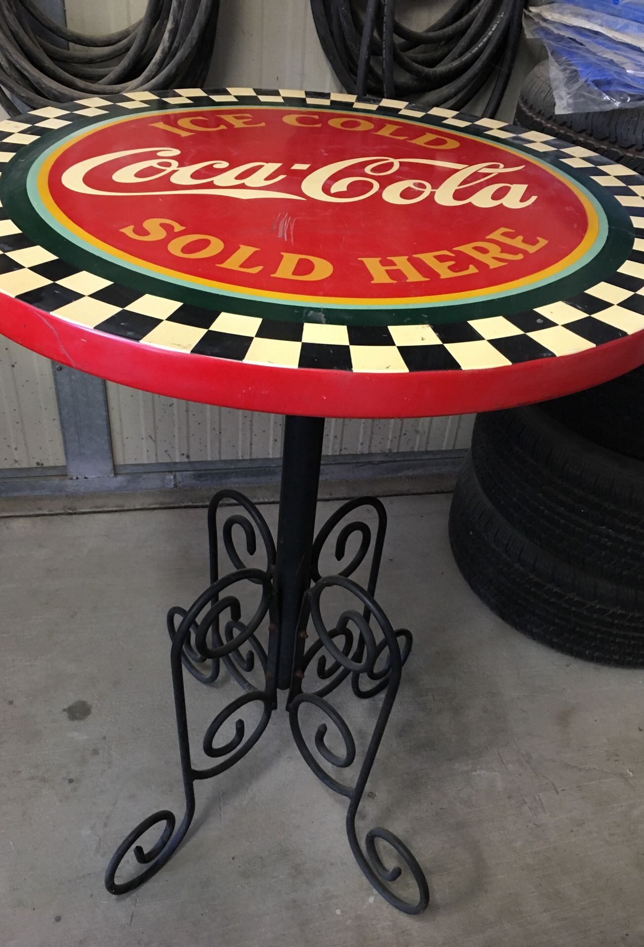 Antique Coca Cola table w/ 2 bar stools