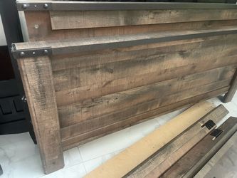 Queen Rustic Barn Board Bed Frame