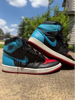 Air Jordan 1 Retro High OG “UNC to Chi” – Size 9