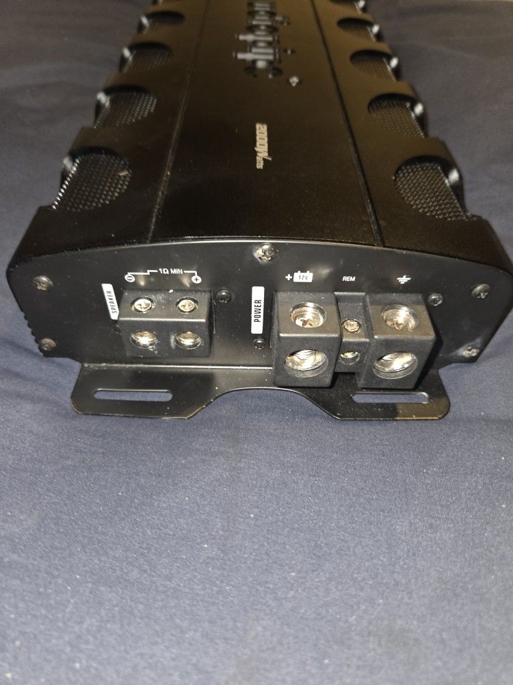 Refurbished 2000 Watt Amp $280