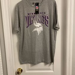NWT NFL Vikings Short Sleeve T-shirt 