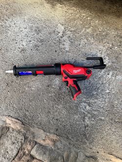 Milwaukee Cordless  m12 Caulk Gun Tool Only