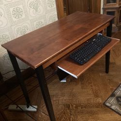 Computer Desk with Keyboard Tray 