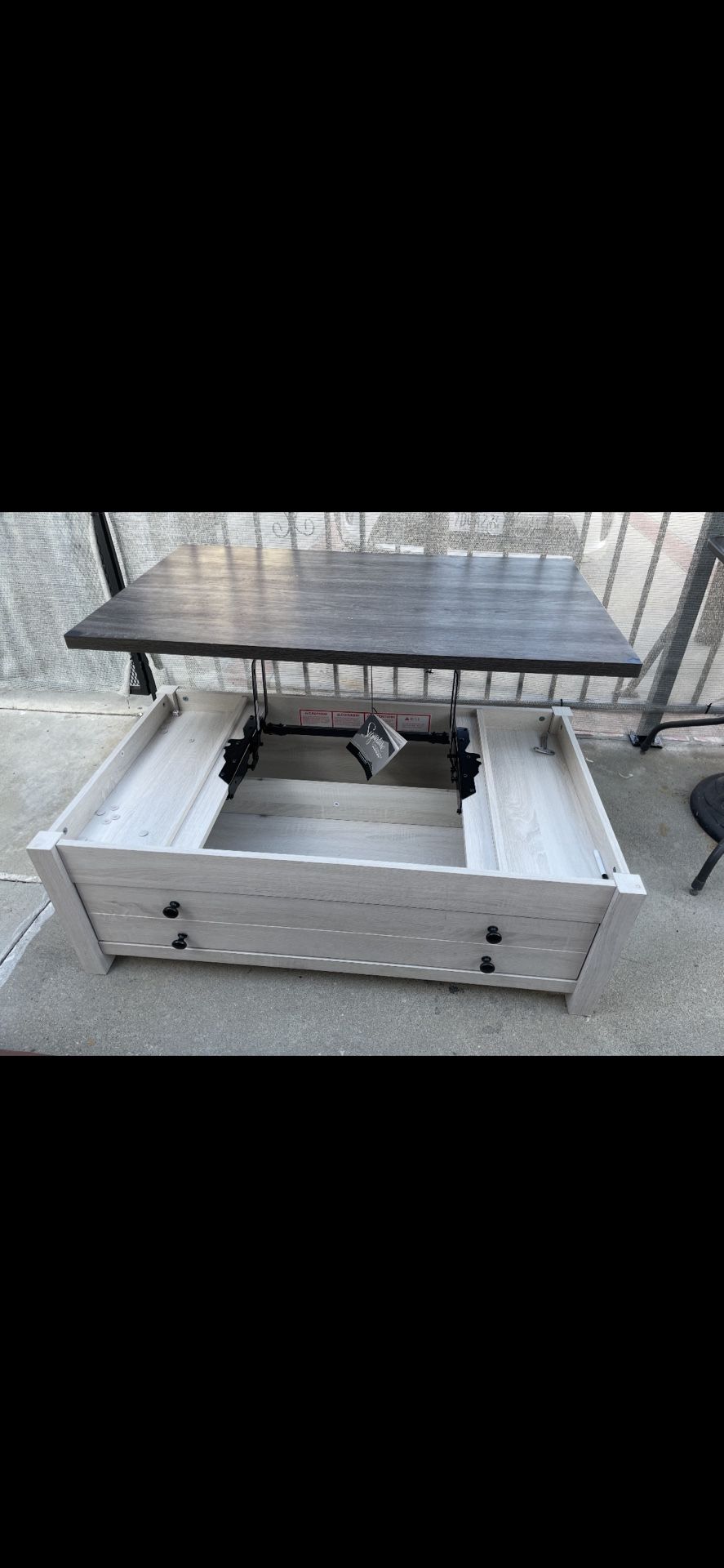 coffee table with lift top