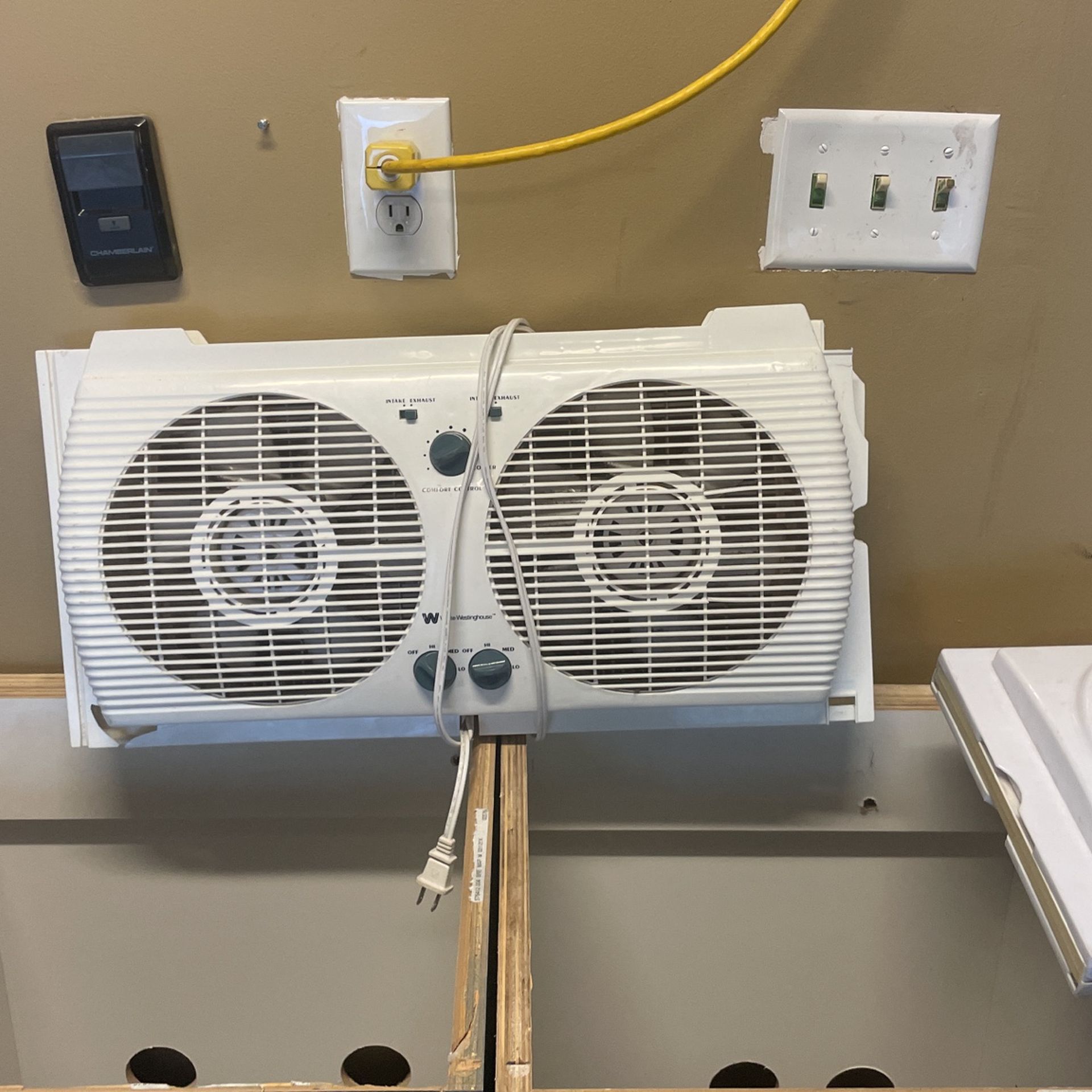 White Westinghouse Air Conditioner
