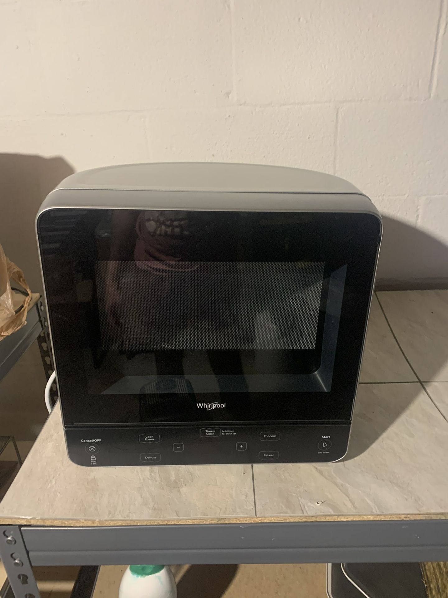 Whirlpool Corner Microwave