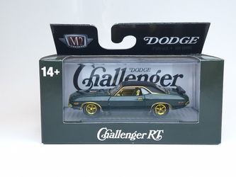 M2 Machines 1970 Dodge Challenger R/T Hemi CHASE