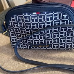 Carter’s Tomy Hilfiger Nueva  12 Doll 