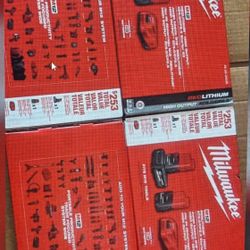 Milwaukee M12 5ah And 2ah Batteries 2pk With Charger Kit 