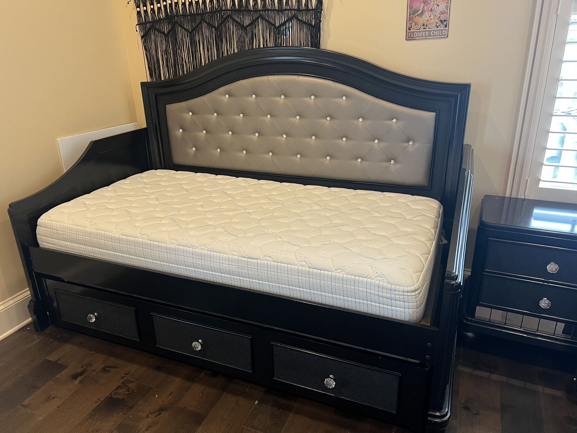 Twin Size Bedroom Set