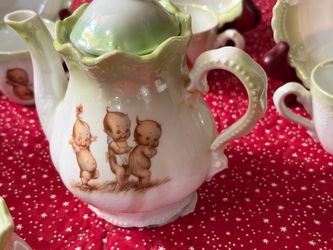 German Kewpie tea set
