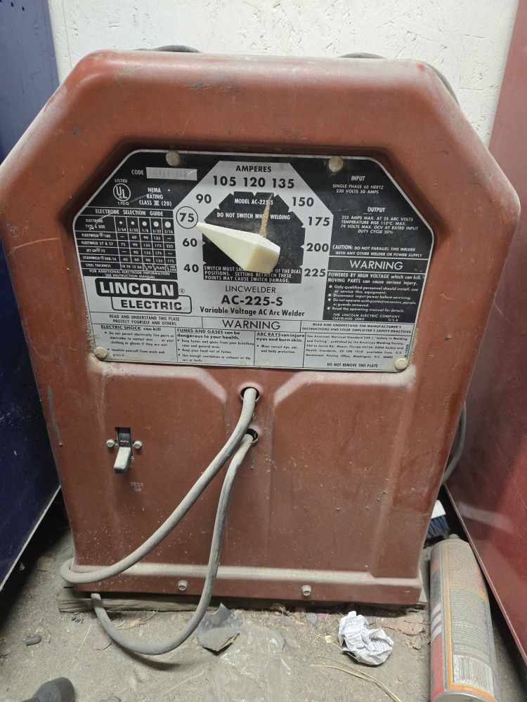 Lincoln 225 S Arc Welder