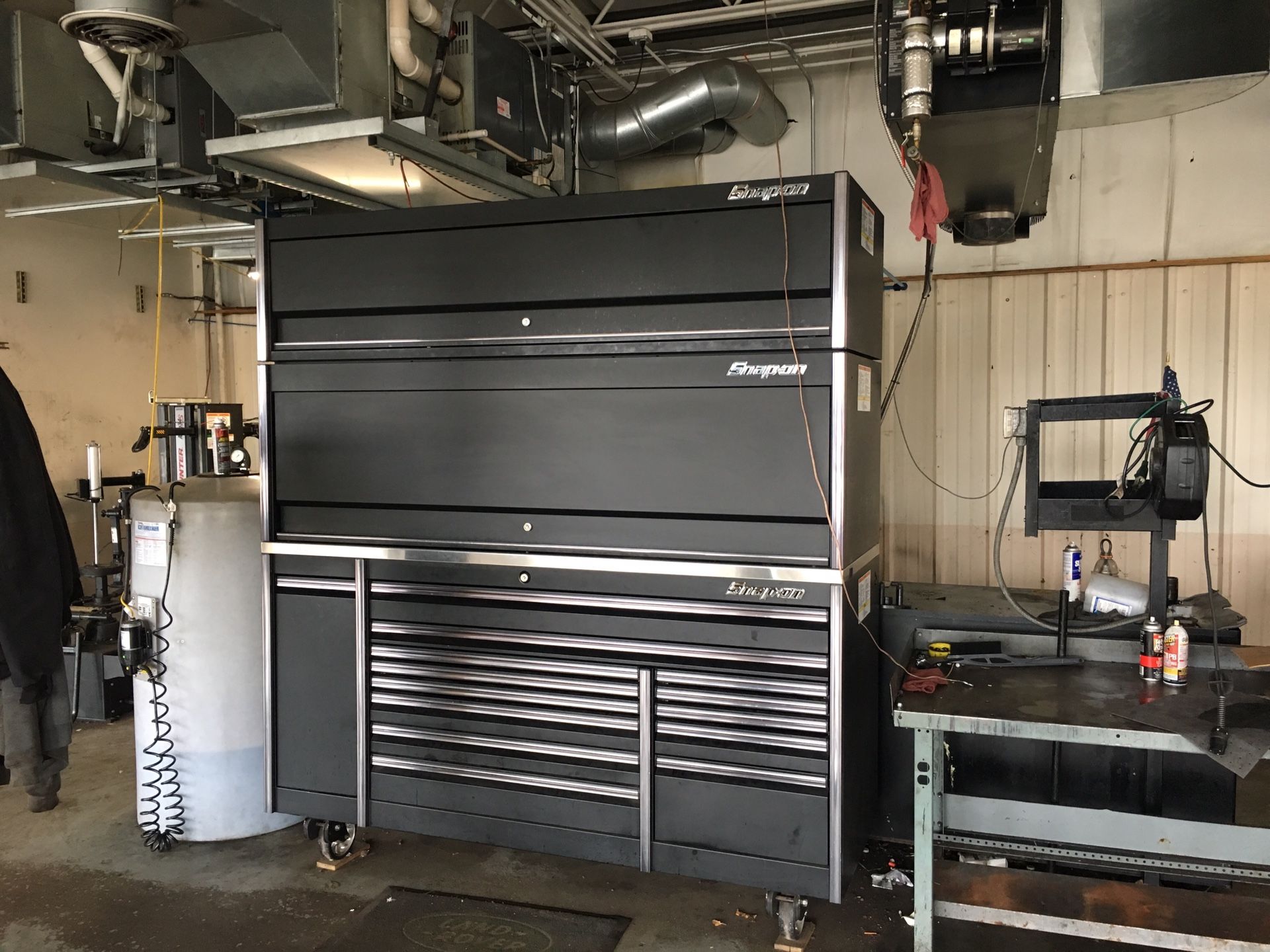 Snap on epic 84” tool box flat black
