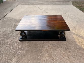 Bernhardt Freeport Cocktail Table – Professionally Refinished Espresso Plank Top with Shelf (Item 463-021)