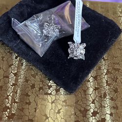 Bridge diamond Earrings 1/10ct