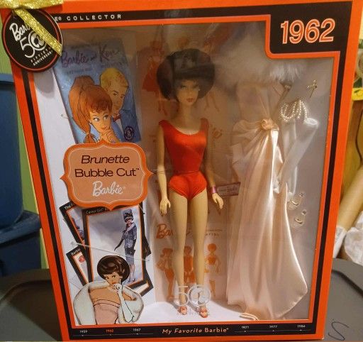 1962 Vintage Barbie Doll Reproduction Midge Brunette Short Bob Cut Hair Red Swimsuit Heels