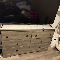 75 Inch Tv & dresser