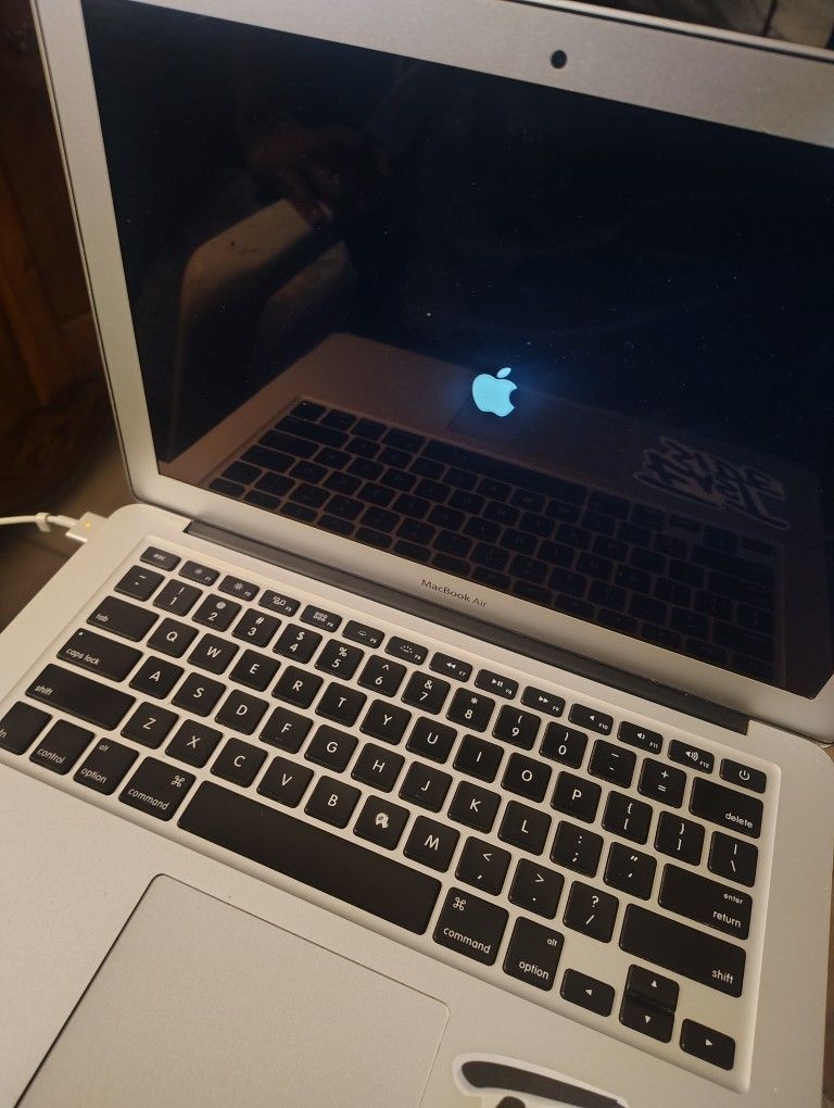 13 Inch Apple MacBook Air Model A1466