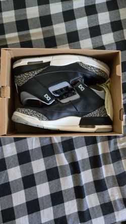 Black Jordan's size 10