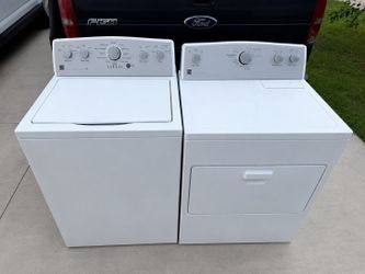 Washer and dryer good condition