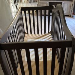 FREE CRIB AND MATTRESS 