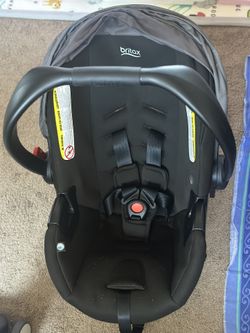Britax Car Seat With 2 Base 