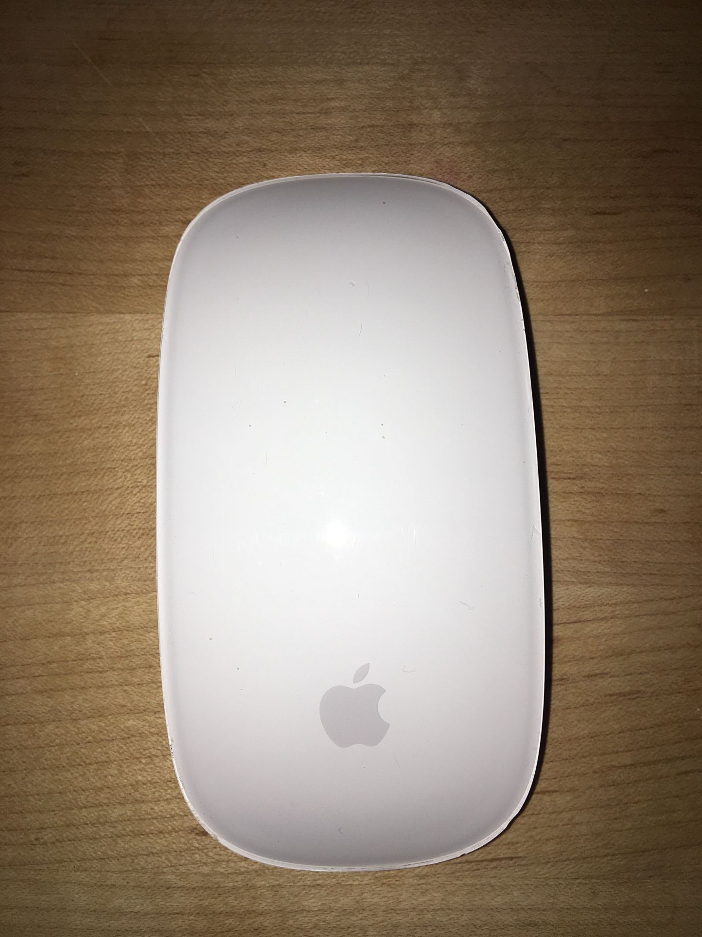 Apple magic mouse (bluetooth / wireless) for mac computers and laptops
