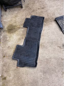 2024 Honda Passport Mats Great Condition