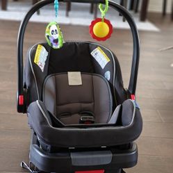 Graco SnugRide SnugLock -Infant Car Seat